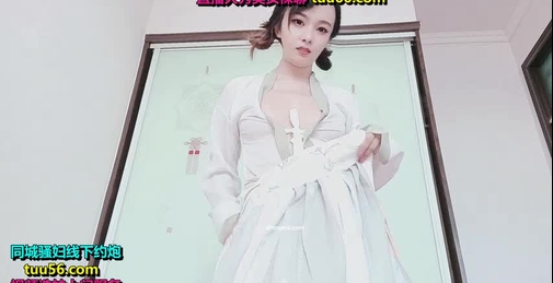 金主重金定制！高颜白皙美乳美鲍女神姐姐水蜜桃自导自演乱伦剧情，姐姐不在家勾引姐夫，淫声浪语挑逗紫薇